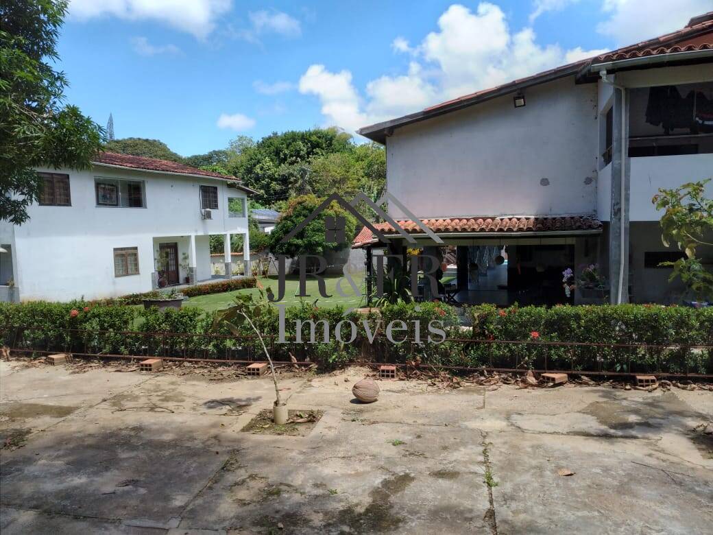 Casa de Condomínio à venda com 4 quartos, 500m² - Foto 33