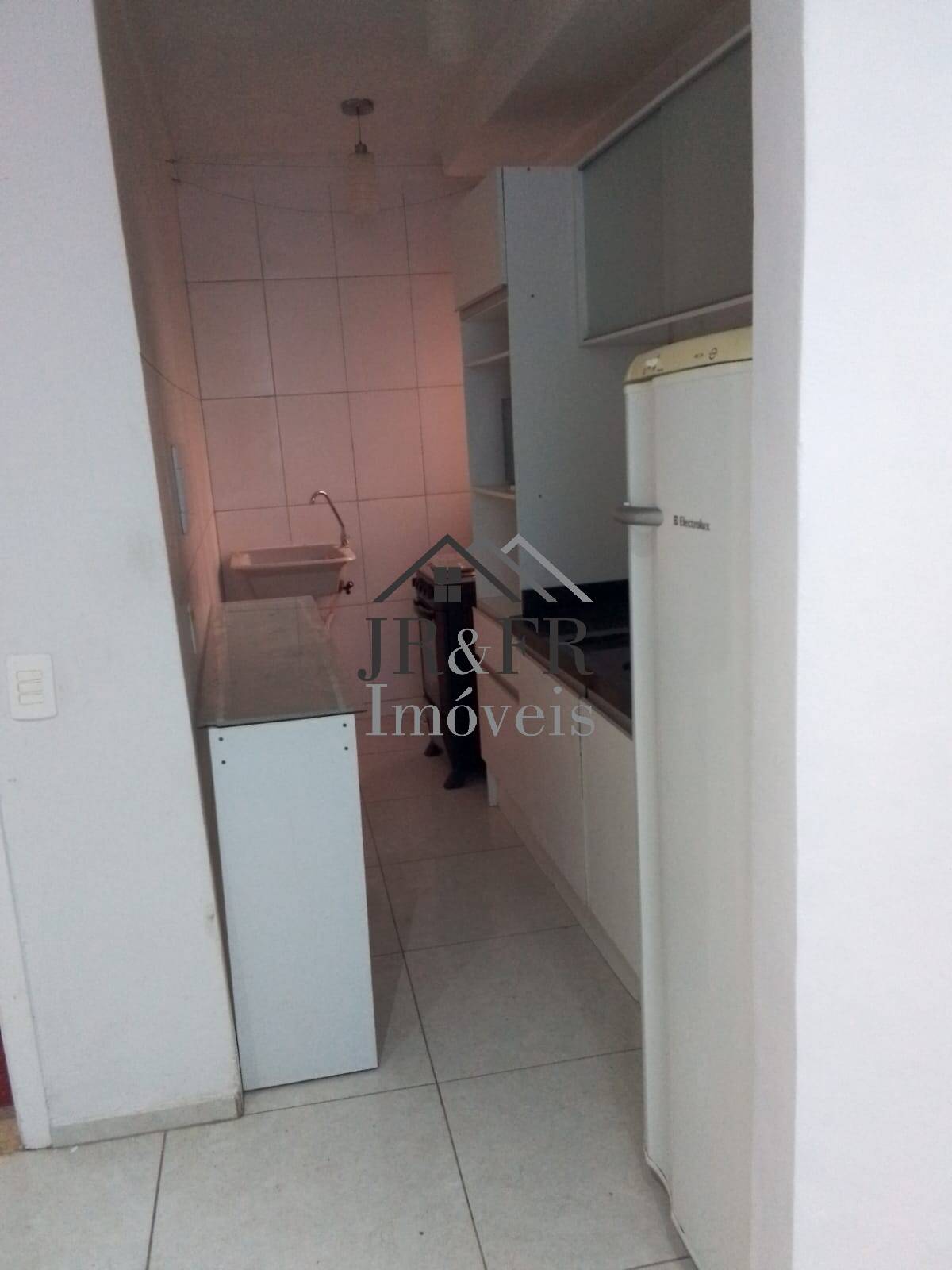 Apartamento à venda e aluguel com 1 quarto, 40m² - Foto 12